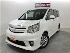 トヨタ ノア SI