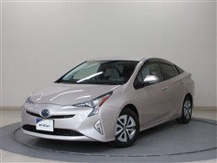 プリウス Aプレミアム 4WD