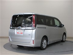 ノア ハイブリッド X