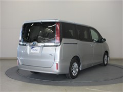 ノア ハイブリッド X