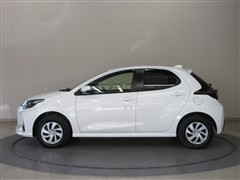 ヤリス X 4WD