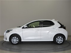 ヤリス X 4WD