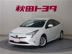 トヨタ プリウス A 4WD