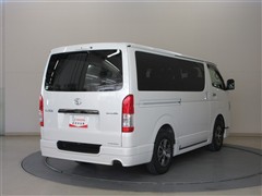ハイエースV SーGLダークP2