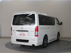 ハイエースV S-GL ダークP2