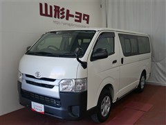 トヨタ ハイエースバン DX 4WD