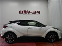 C-HR S GRスポーツ