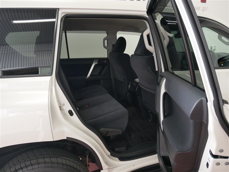 tX様 ランドクルーザープラド（トヨタ）TX 5人乗り仕様 パッケージ