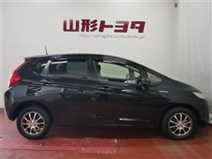 フィット ハイブリッド L