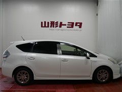 プリウスアルファ Sチューンブラック