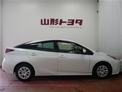 プリウス S セーフティープラス2