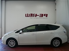 プリウスアルファ S