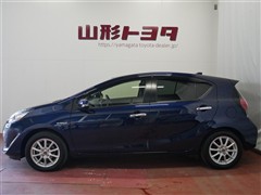 アクア S スタイルブラック