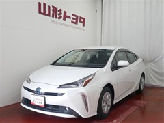 トヨタ プリウス Sセーフティープラス2