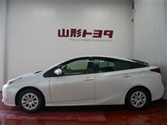 プリウス Sセーフティープラス2