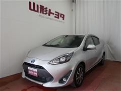 トヨタ　アクア G