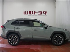 RAV4 アドベンチャー 4WD
