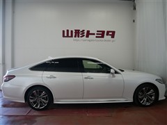 クラウン RS アドバンス FOUR