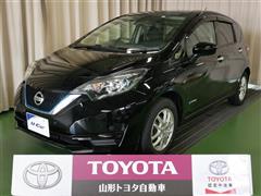 日産　ノート E-パワーX