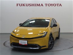 プリウス Z E-Four