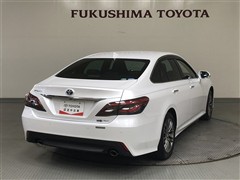 クラウンHEV S Four