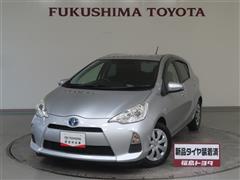 トヨタ　アクア S