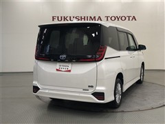 ノアHEV S-Z E-Four