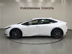プリウス G E-Four