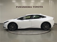 プリウス G E-Four
