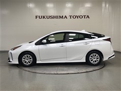 プリウスS セーティ+2 E-Four
