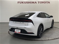 プリウス Z E-Four