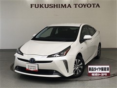 プリウス A E-Four