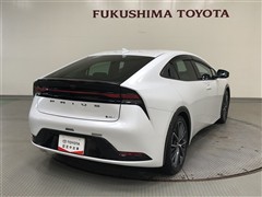 プリウス Z E-Four