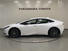 プリウス Z E-Four