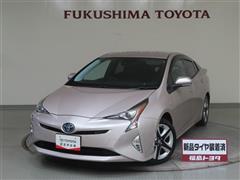 プリウス Aツーリング E-Four