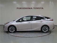 プリウス Aツーリング E-Four