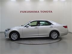 クラウンHEV ロイヤルサルーンFour