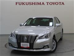 トヨタ クラウンHEV ロイヤルサルーンFour