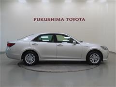 クラウンHEV ロイヤルサルーンFour