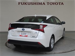 プリウス S E-Four