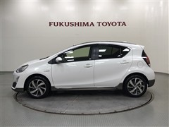 アクア X-URBAN