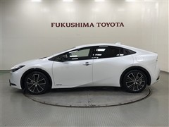 プリウス Z E-Four