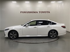 クラウンHEV RS Adv Four