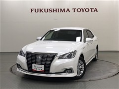 トヨタ クラウンHEV ロイヤルサルーンFour