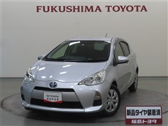 トヨタ　アクア S