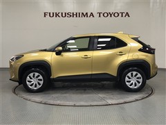 ヤリスクロスHEV X