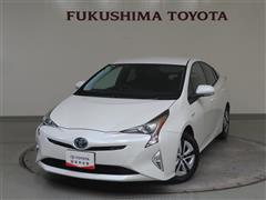 プリウス A E-Four