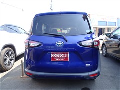 シエンタHV ファンベースG クエロ