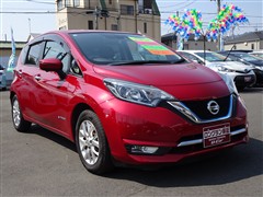 ノート E-パワー メダリスト