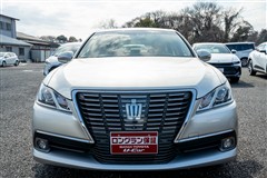 クラウンロイヤル HV ロイヤルサルーン